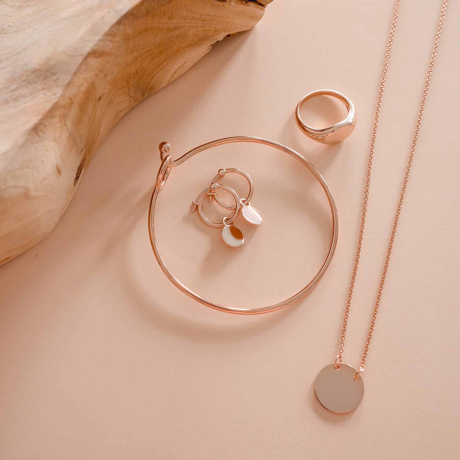 engraved rose gold jewellery